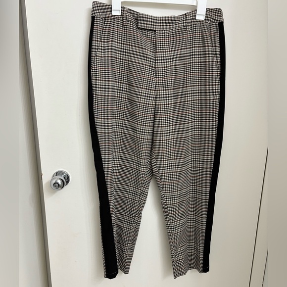 Who What Wear cropped plaid pants with tuxedo stripe - Picture 1 of 5